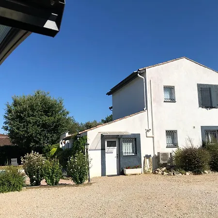 La Saou Δωμάτια σε οικογενειακή κατοικία *